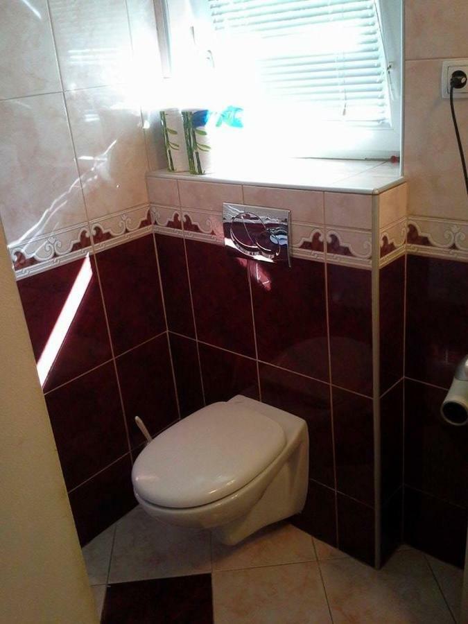 Apartma Pr' Vok 勒什 外观 照片
